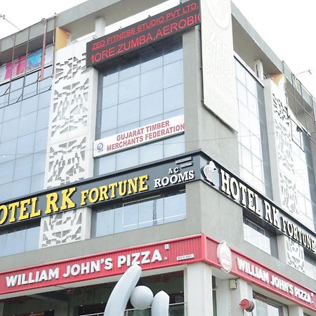 Hotel Rk Fortune Ahmedabad Esterno foto