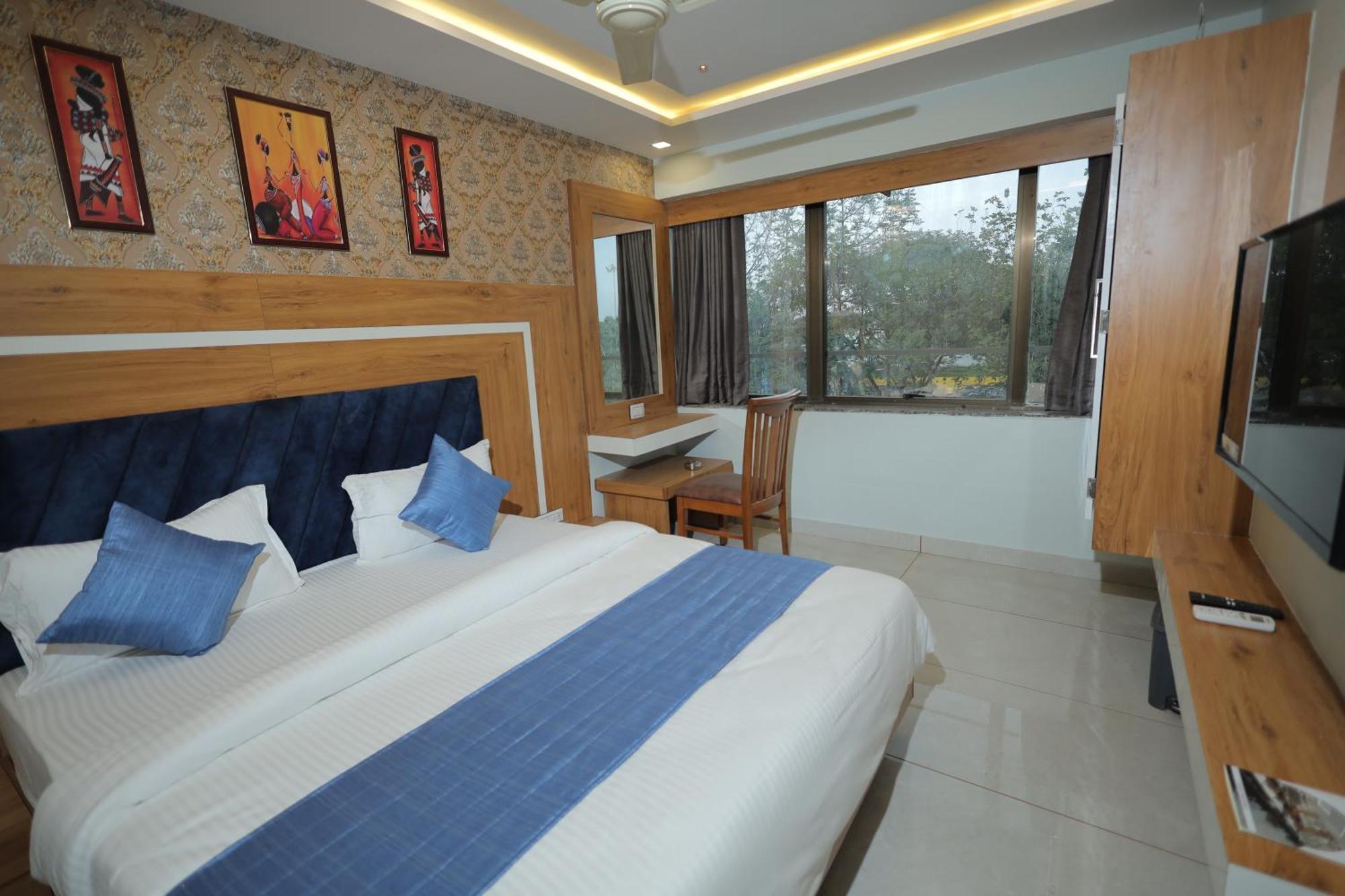 Hotel Rk Fortune Ahmedabad Esterno foto
