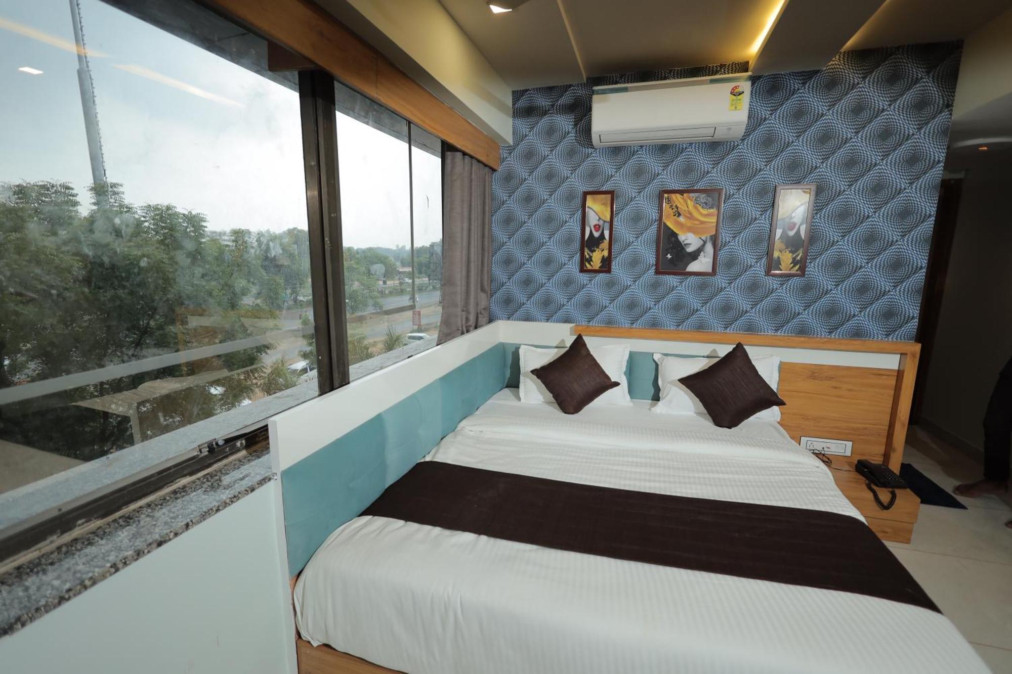 Hotel Rk Fortune Ahmedabad Esterno foto